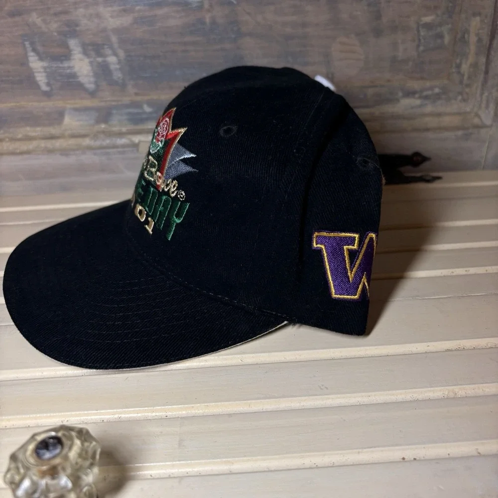 NWT 2001 Rose Bowl Purdue Vs Washington NCAA Football Hat Cap Snapback